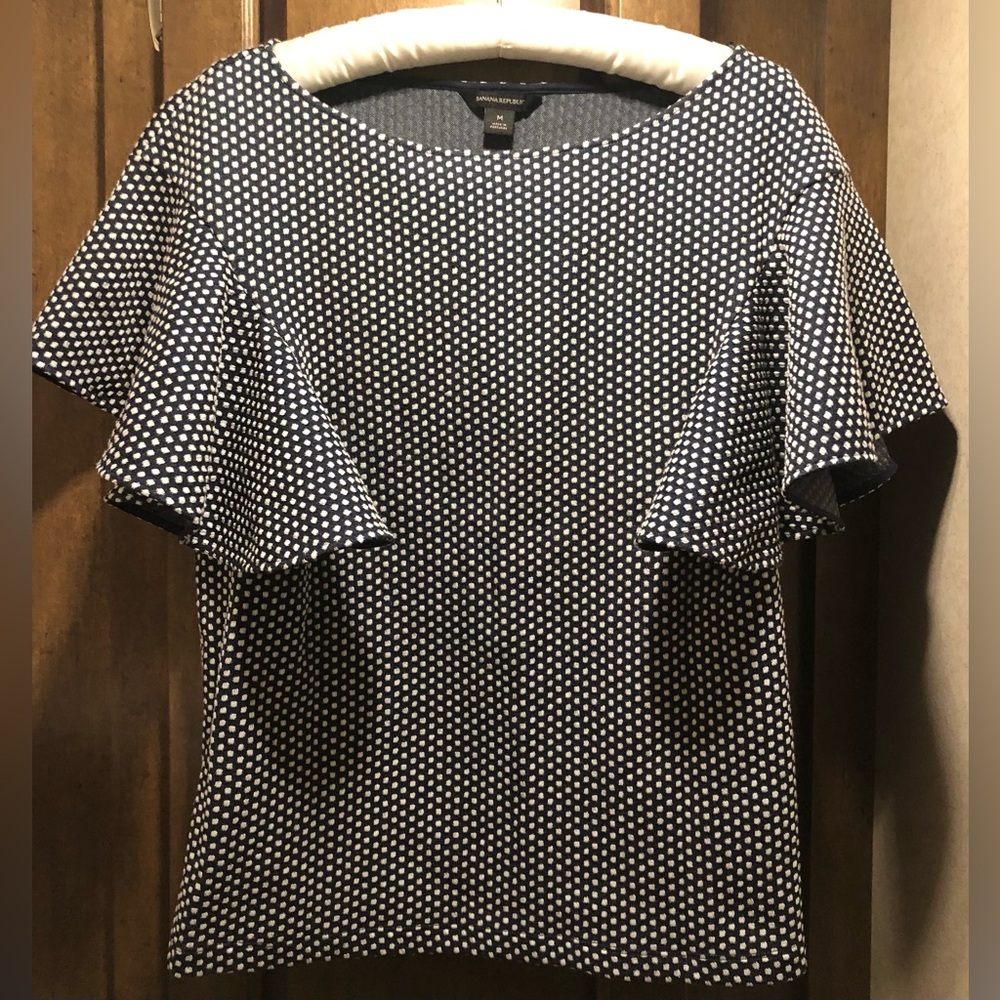 NWOT Banana Republic Stretch Top Black White Ruffle Sleeves M